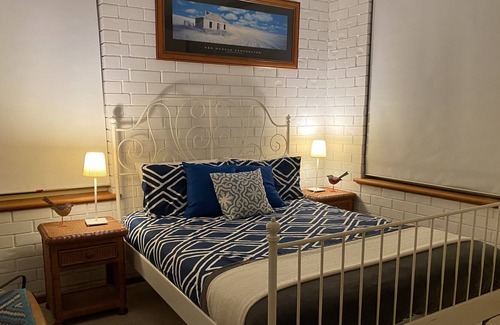 Melville House | Deckadence Seafront-amazing water views- open for holidays