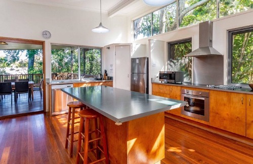 Woorim House | Decked Out for a Fantastic Holiday