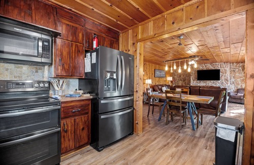 South Toledo Bend House | "Decked Out" Toledo Bend