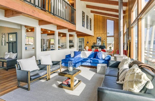 Shelton House | Decks and Views Waterfront Shelton Home