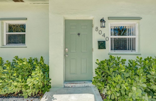 West Little River House | Deco Drive Miami Near Hard Rock Stadium South Beach Wynwood