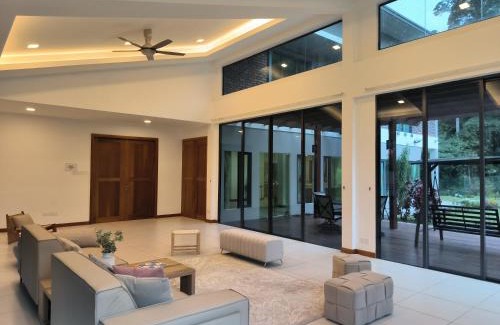 Kundasang Cabin | Deco Home Mesilau Golf Bungalow Kundasang