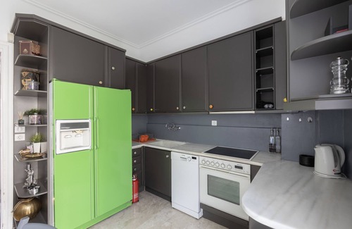 Anafiotika Apartment | Deco Marble Apt with Acropolis view