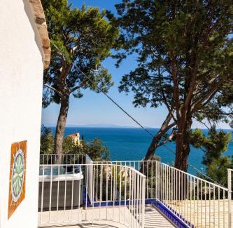 Vietri sul Mare House | Decori Suites Amalfi Coast - Free Parking