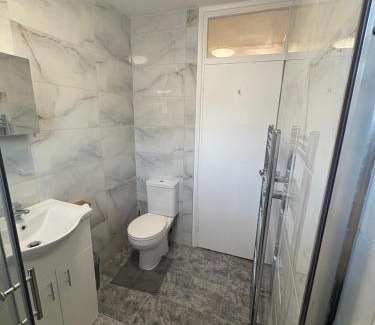 Custom House Bed & Breakfast | Decosy Apartment