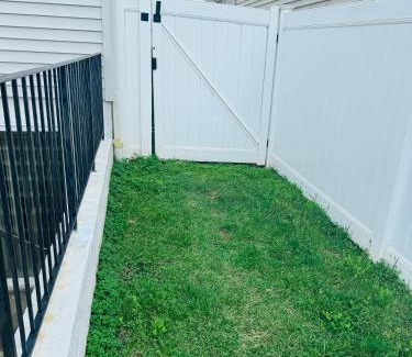 Glen Burnie House | Dee lux stays