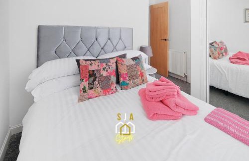 Central Aberdeen Apartment | Dee Street Stay - SJA Stays - Modern 2 Bed Apartment