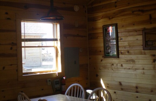 Neillsville Cabin | Deeg's Outdoor Adventure Cabins - The Pheasant
