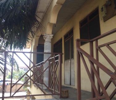 Accra Apartment | DeeKay's Villa