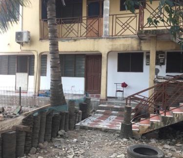 Accra Apartment | DeeKay's Villa