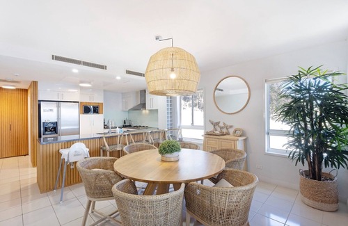 Brisbane Waterfront House | Deep Blue 14 Apartment - Halekai Moreton island