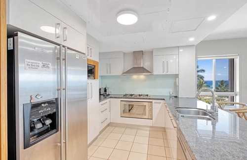 Brisbane Waterfront House | Deep Blue 14 Apartment - Halekai Moreton island