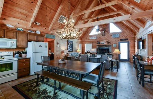 Branson Cedars Cabin | Deep Forest Lodge awaits you | 3 Bed, 2 Bath