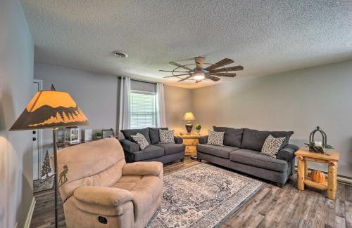 Deep Gap House | Deep Gap Cottage with Fire Pits - Hike and Ski!