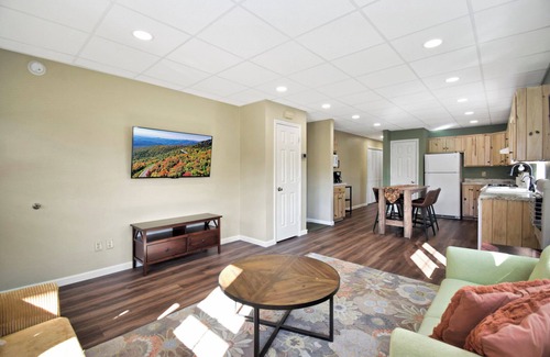 Deep Gap Apartment | Deep Gap private apartment - close to Boone, App State and ski resorts.