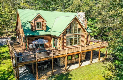 North Glade Hills House | Deep Sigh: Lake Front Log Home with a Hot Tub