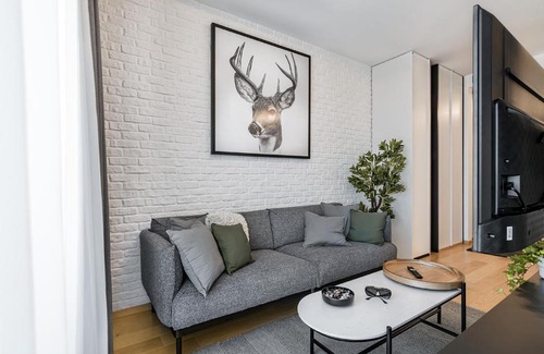 Stari Grad Apartment | Deer apartment - Belgrade center, private parking space for electric vehicles