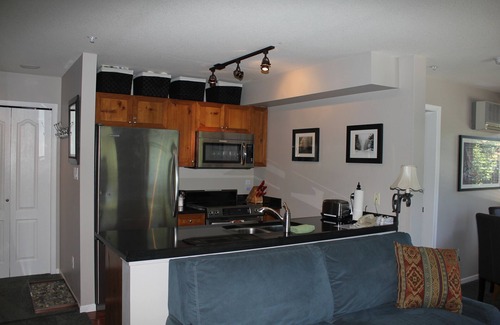 Village North Condo | Deer Lodge updated 2 Bed/Bath in Heart of Whistler Village