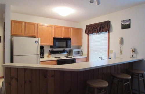 North Woodstock Apartment | Deer Park Resort Vacation Rental Close to Many NH Attractions