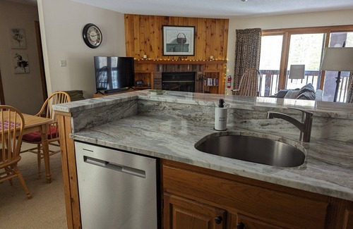 North Woodstock Condo | Deer Park River View Condo
