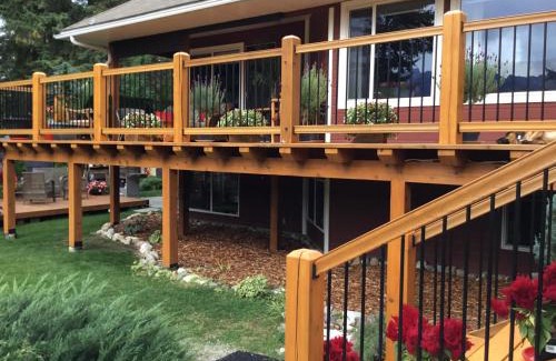 Golden Bed & Breakfast | Deer Ridge B&B