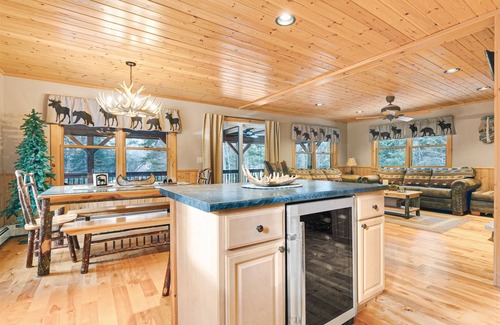 Greenwood House | Deer Run | 3 Bed, 2 Bath