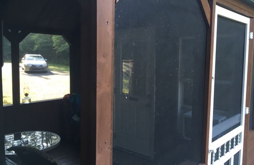 Damascus Cabin | Deer run cabin in Damascus, Virginia