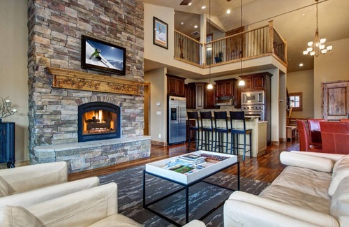 Park City House | Deer Valley East Village - 4 Masters - Sleeps up to 16! 1 min from Deer Valley