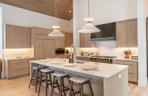 Empire Pass House | Deer Valley Escape At Nakoma Ski In Ski Out-Minutes from The Montage