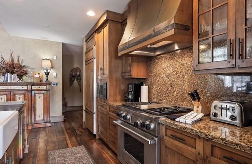 Empire Pass House | Deer Valley Luxury Residence: True Ski-in/Ski-out, Cozy Interiors, Private Patio, Shared Pool