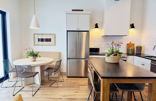 Park City Condo | Deer Valley Mt. Retreat-2 large BR, 3 beds, 2.5 BA condo with private hot tub