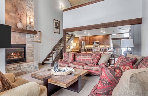 Deer Valley Condo | Deer Valley Ski In/Out Ridgepoint condo near Stein Eriksen Lodge and Silver Lake