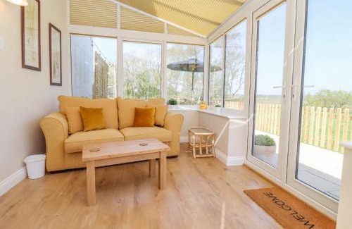 Stonesfield Apartment | Deer View