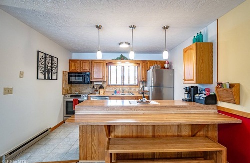 Davis House | Deerfield Village 010