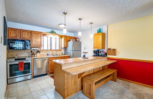 Davis House | Deerfield Village 010