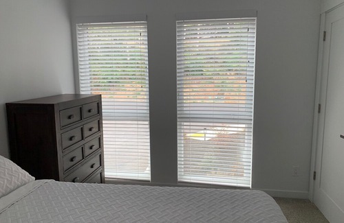 Gold Beach Apartment | DeerHaven Apartment Unit B