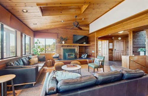 Idyllwild House | Deerhaven Lodge