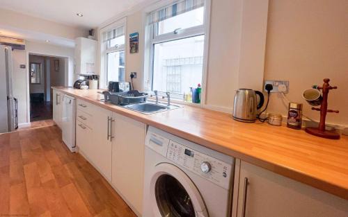 Whitby House | Deerness, 4star gold award 2024, Whitby