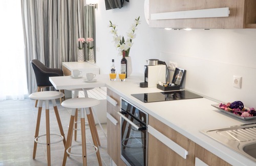 Petra Apartment | Defkalion