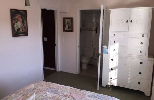 Hermann House | DeFlorin Stone Cottage, Hermann's Popular Downtown Home, Free Wine $20 Shuttle