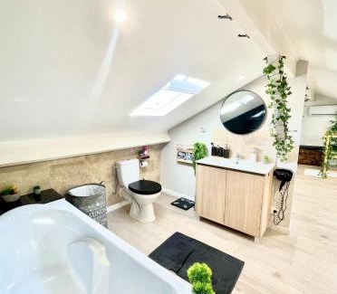 Antibes Old Town Apartment | Defoy Getaway - Antibes