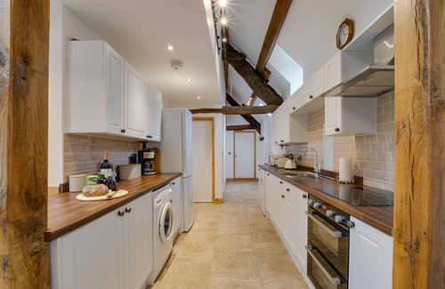 Lanwrin House | Degwm - Two Bedroom House, Sleeps 4