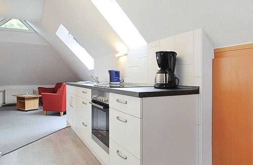 Werdum Apartment | Deichblick - castle restaurant