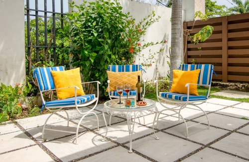Reading Apartment | Deja Blue - 1 bedroom at Miramar