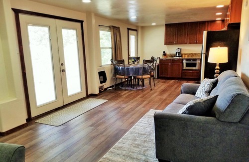 Cloudcroft Cabin | Deja View-Amazing Mountain Views!