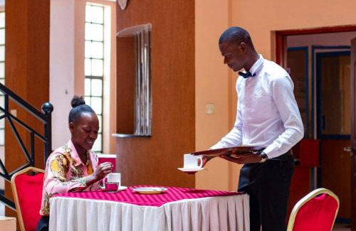 Ngara Hotel | Deka B&B