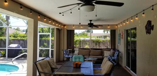Naples Park Villa | Del Mar Villa