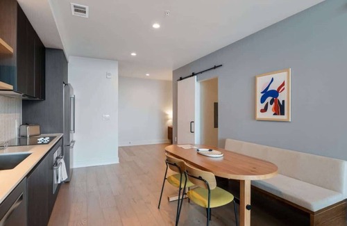 Rainey Street Historic District Apartment | Del Rio at the Rainey District