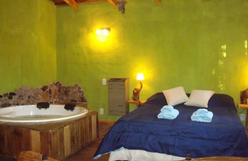 Las Golondrinas Cabin | Del Viejo Camino