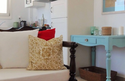 Delfini Villa | Delfini, Syros - A 'Paradise Location' (BBC World) Be in the company of Cats